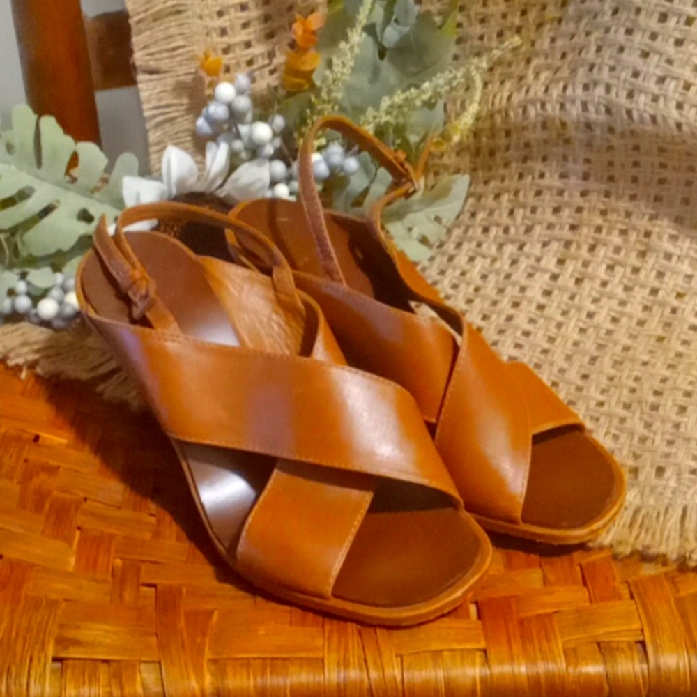AUTHENTIC TORY BURCH SZ8